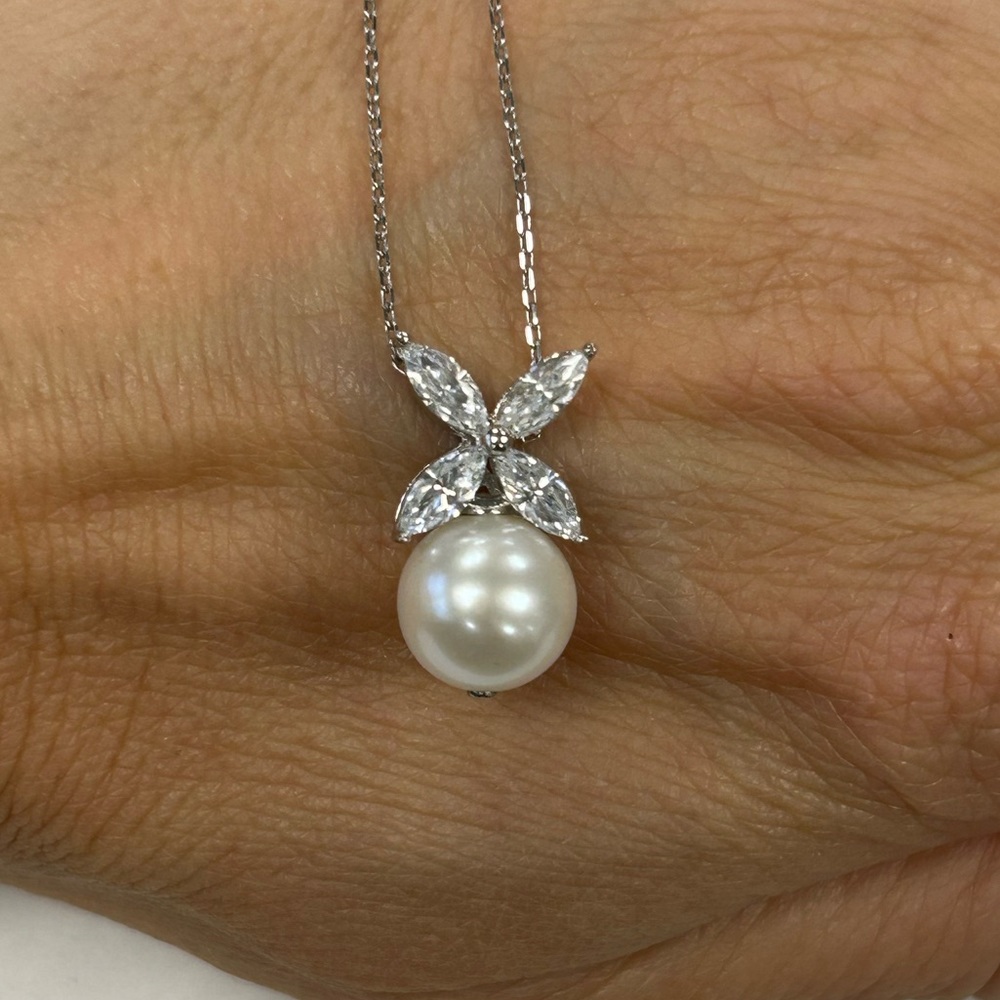 Suzy Levian Sterling Silver White CZ & Pearl Pendant Necklace NWT